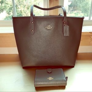 Moss Green coated leather Coach purse and wallet